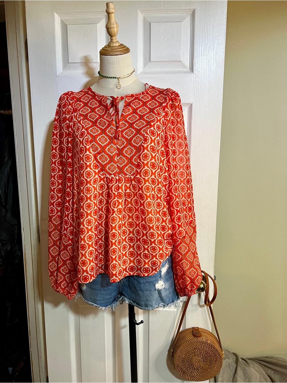 Maison d’Amelie Wms Red Chiffon Sheer Motif Balloon Sleeve Pleated Boho Top M